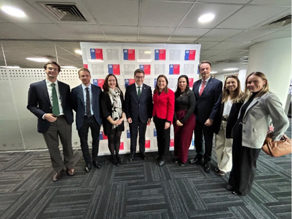 Reunión con biministro de Economía y Minería, Daniel Más.